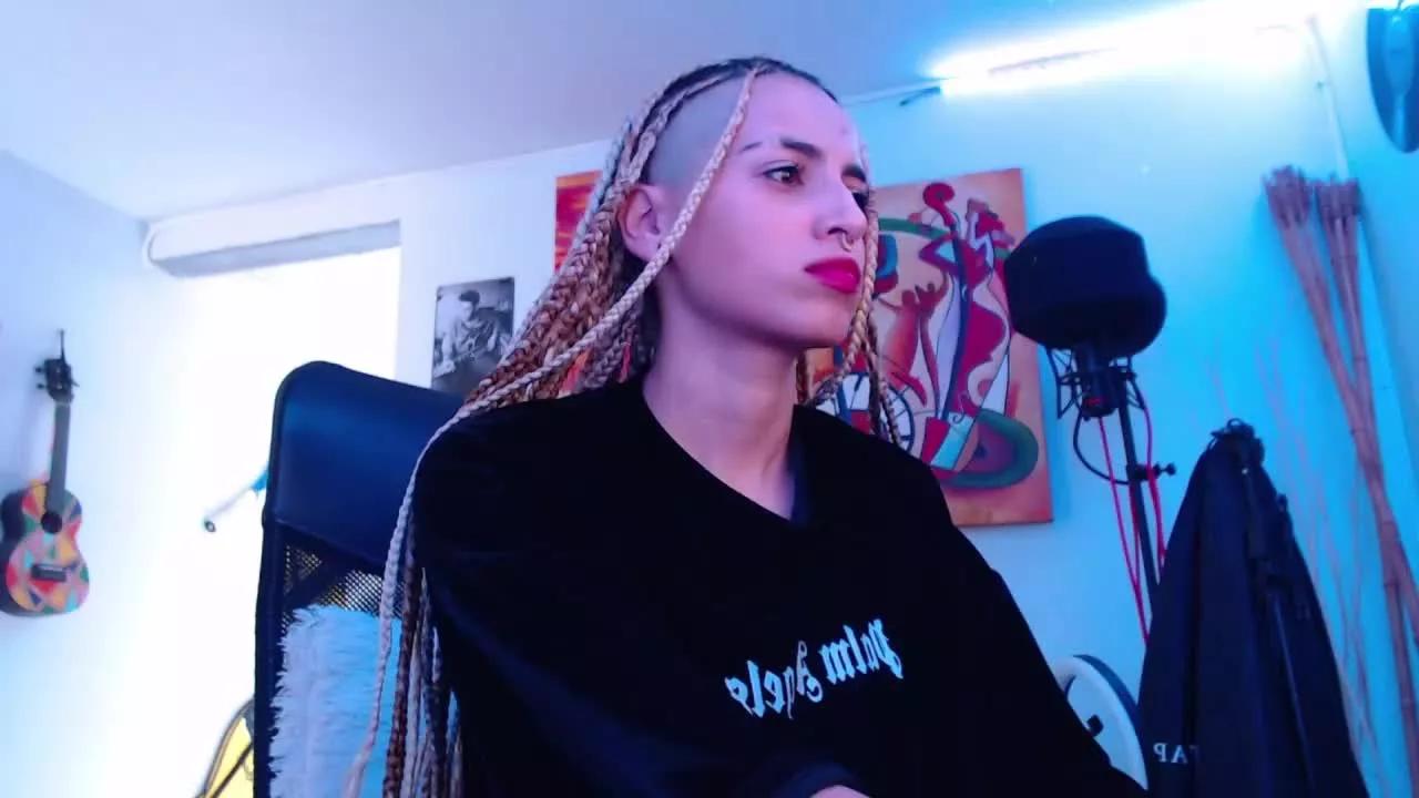 Agathasnake on Streamray