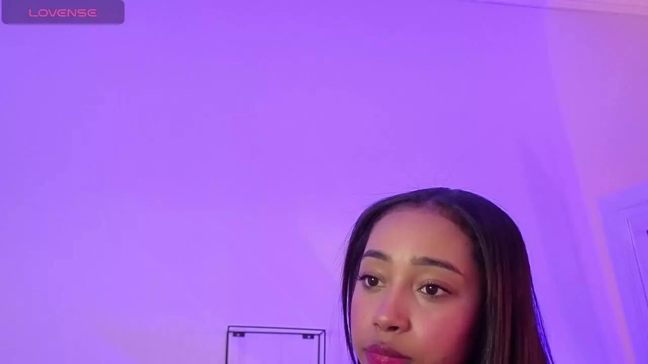 AniaHarris on Streamray 