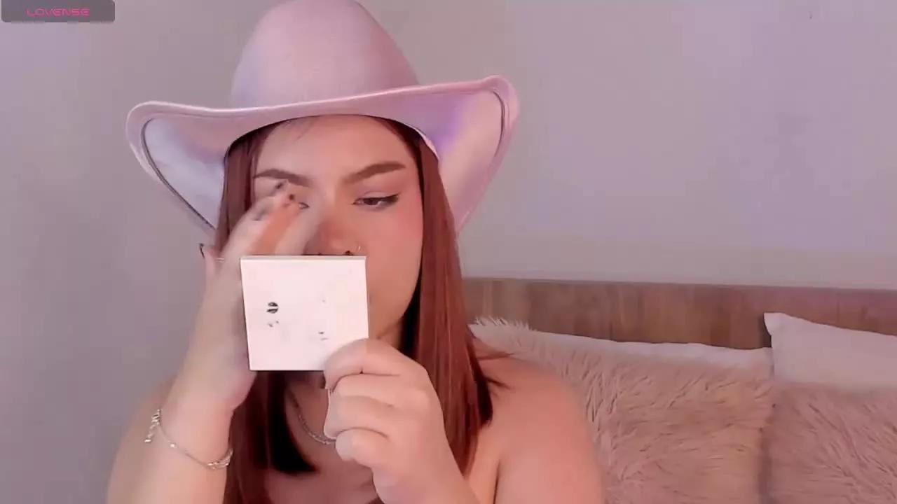 AriaBloom on Streamray 