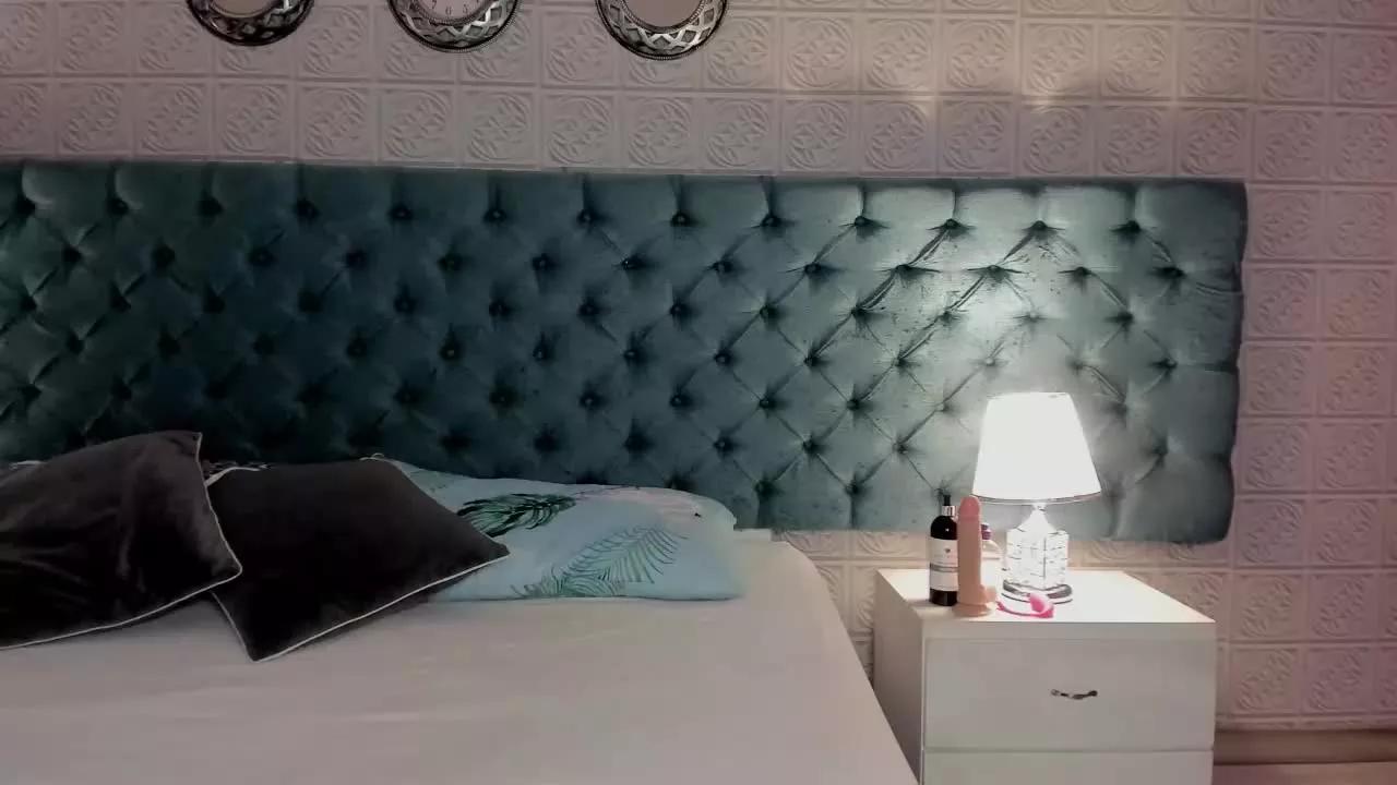 BellaSwwan on Streamray 