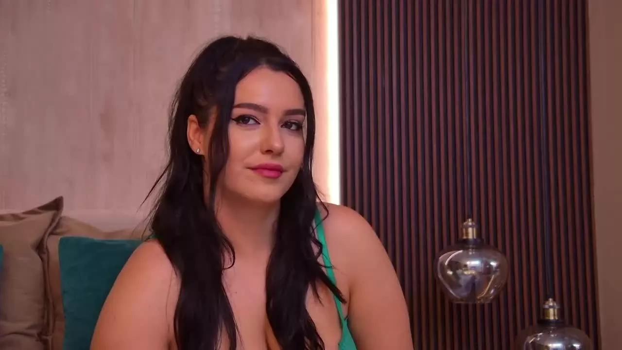 JennifferGray on Streamray 