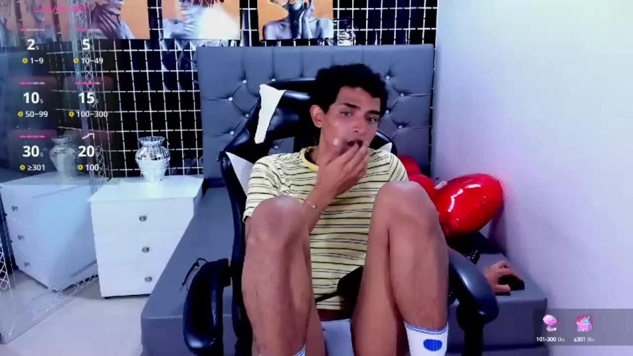 Jess_Hunter18 on Streamray 