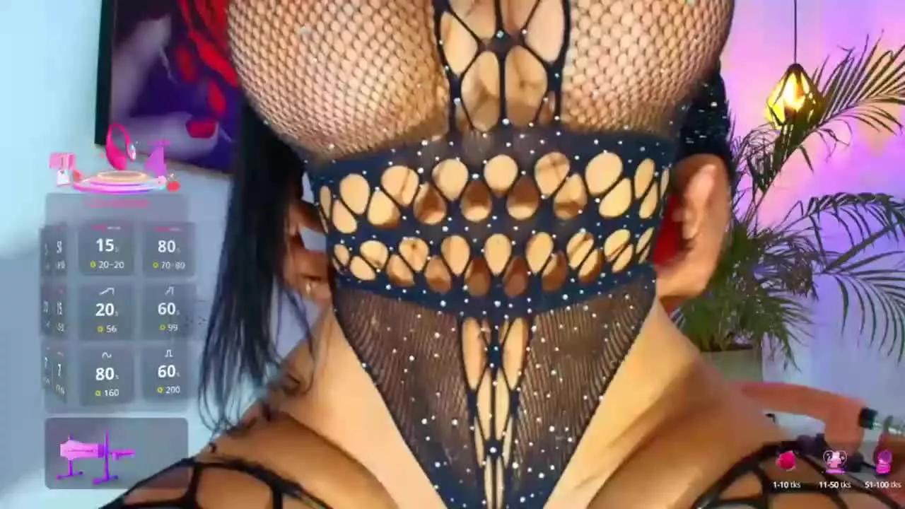 KARINASQUIRTING on Streamray