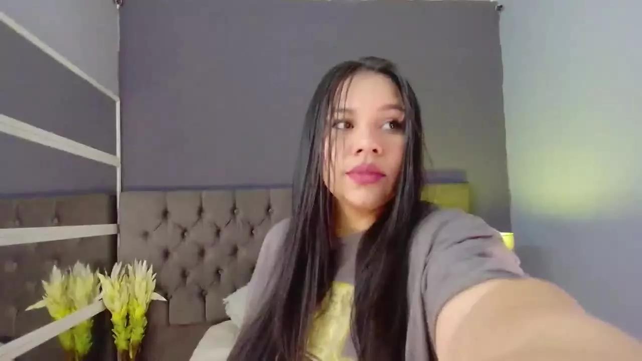LanaDeLove on Streamray 