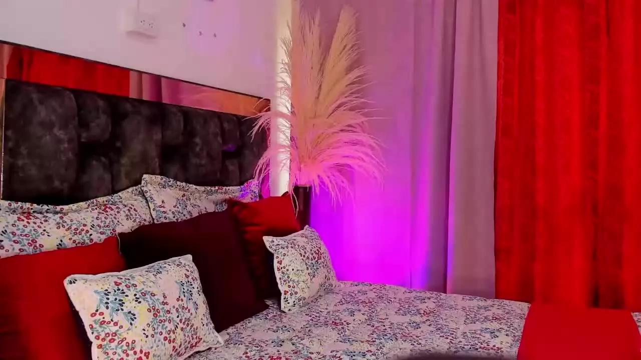 LezzyHells on Streamray 