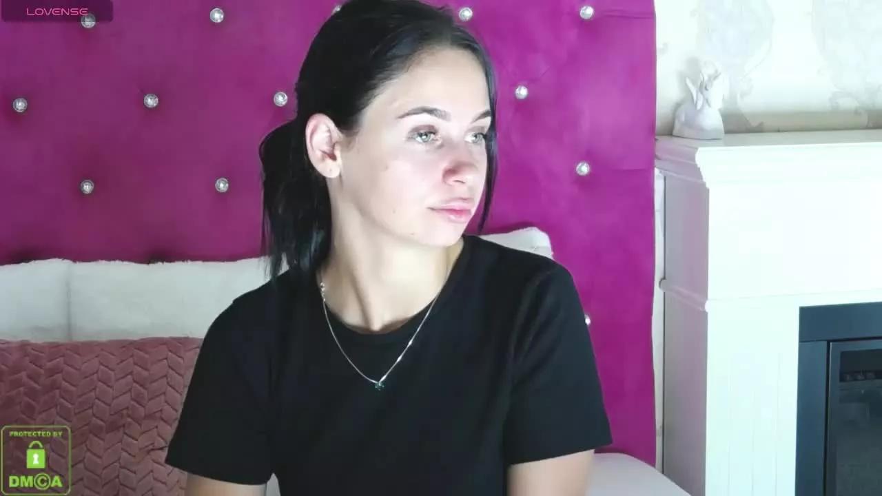 MaddySpearss on Streamray 