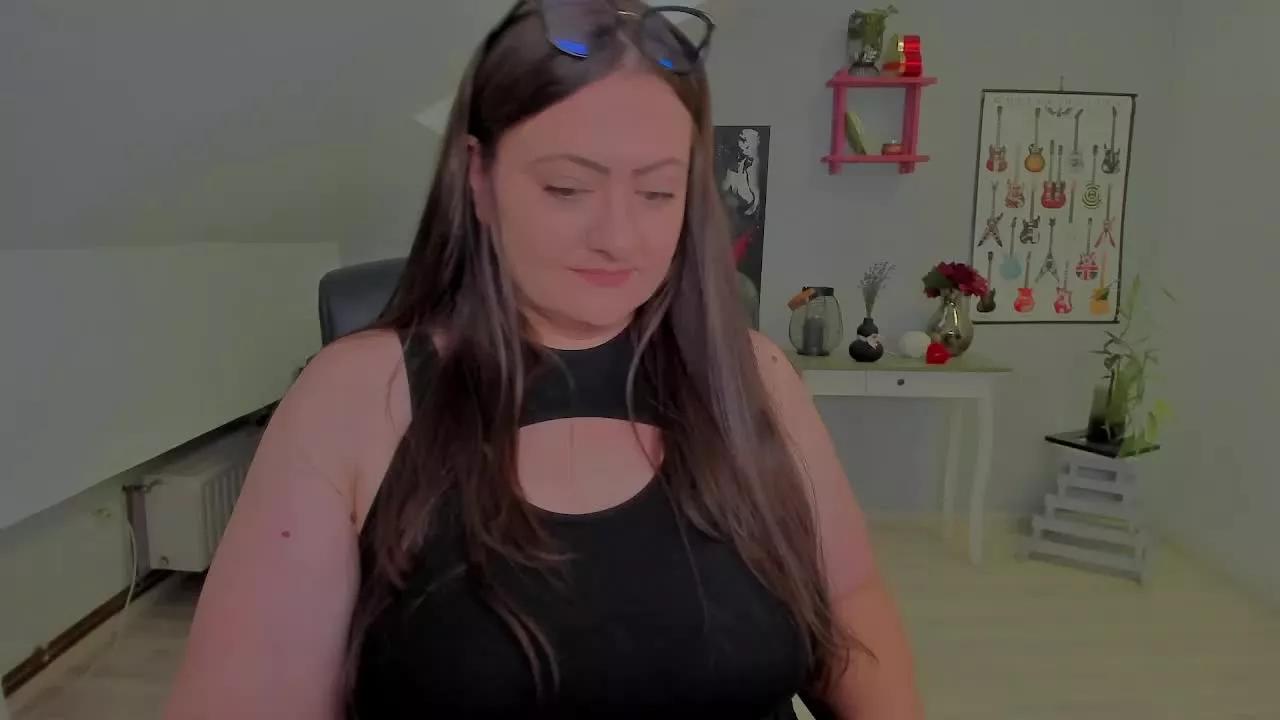 RachelBliss on Streamray