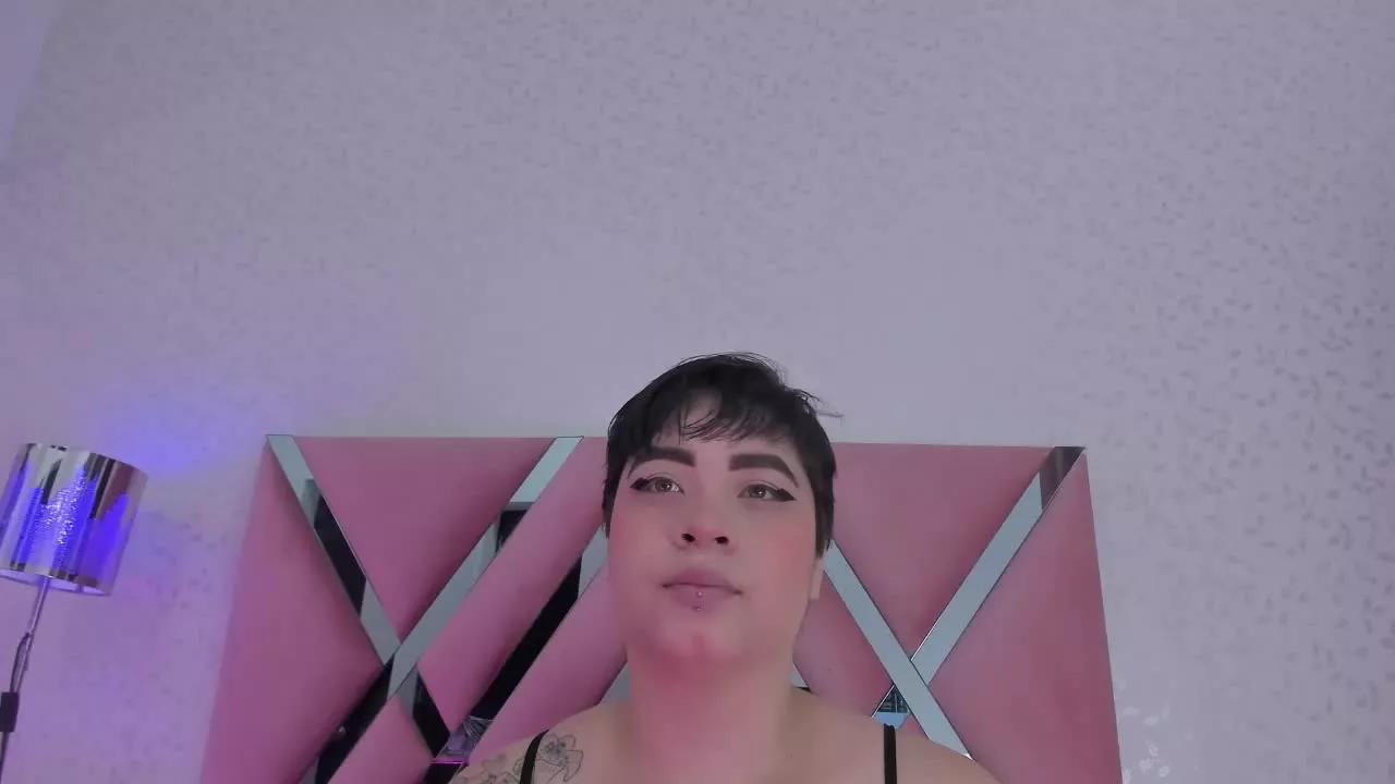 SamantaDuque on Streamray 