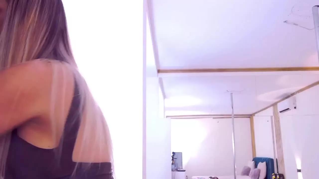 TiffanyAddams on Streamray