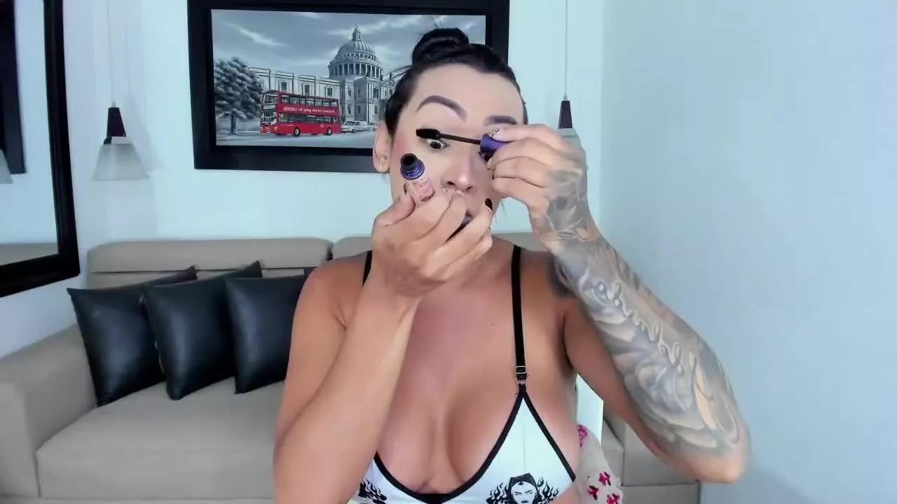 VALERYQUEENTS on Streamray