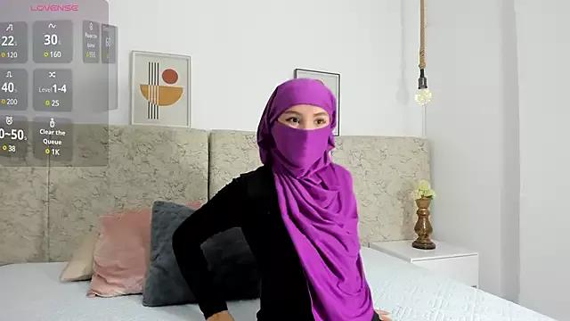 __Nahia on StripChat 