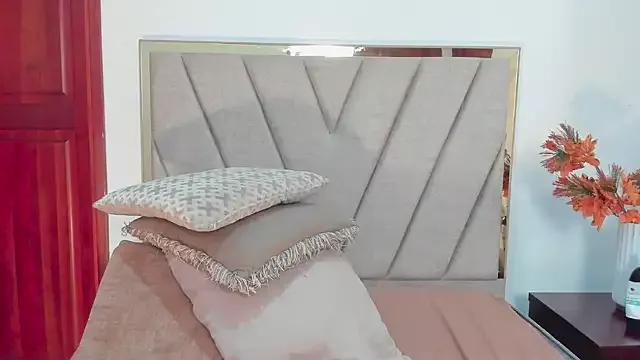 AGATHAA_WHITE on StripChat 