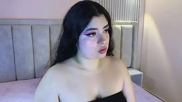 AgathaLynx on StripChat 