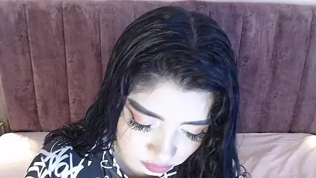 AgathaLynx on StripChat 