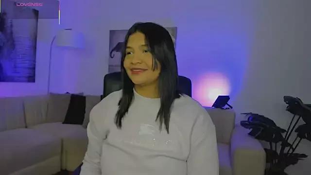 alaia7h on StripChat 