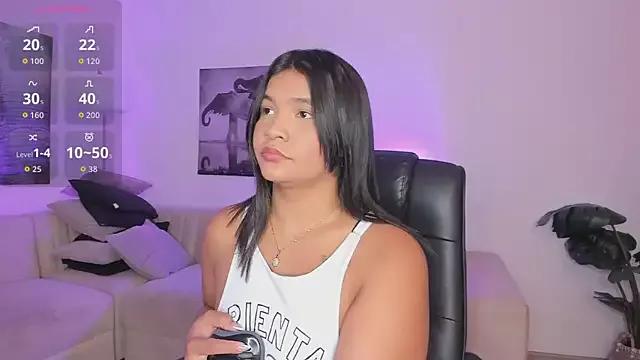 alaia7h on StripChat 