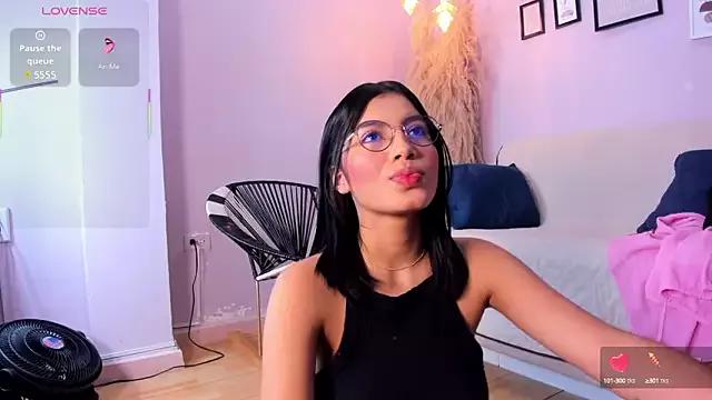alana_rossetti on StripChat 