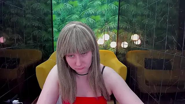 AlanaDreamy on StripChat 