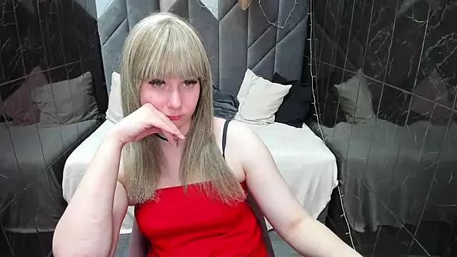 AlanaDreamy on StripChat 