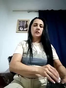 Alanna_11 on StripChat 