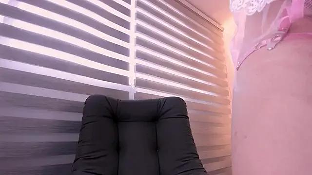 AlliceLover on StripChat 