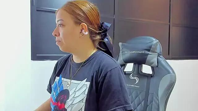 alma_fenix on StripChat 
