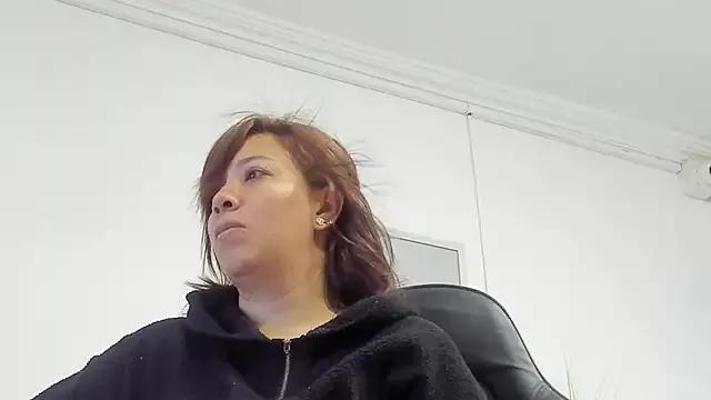 alma_fenix on StripChat 