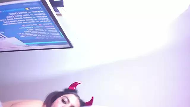 ana_foxi on StripChat 