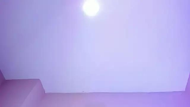 Annie9_ on StripChat 