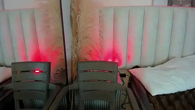 Annie__2 on StripChat 