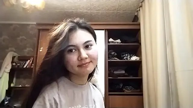 ArianeRandy on StripChat 