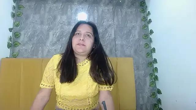 azahara_cameroncm on StripChat 