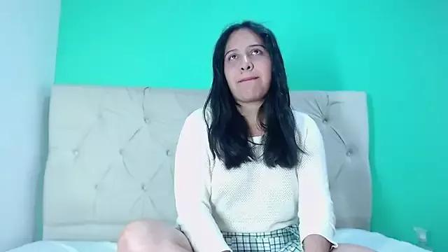 azahara_cameroncm on StripChat 