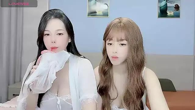 Bella_Ava on StripChat 