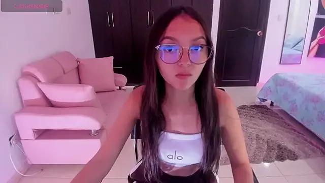 bella_fox_1 on StripChat 