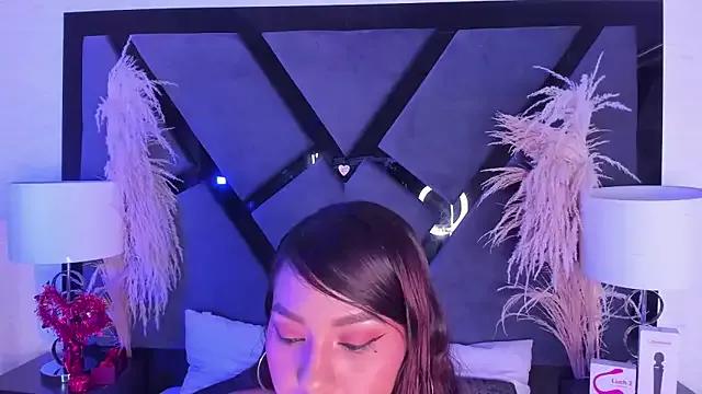 BellahColucci on StripChat 