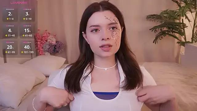 StripChat BlissHey  is Freechat  BlissHey — show boobs