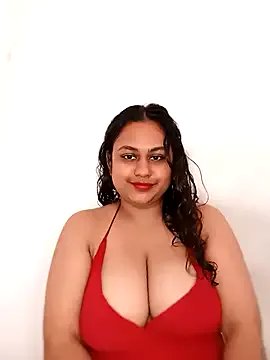 bumblebeegirl on StripChat 