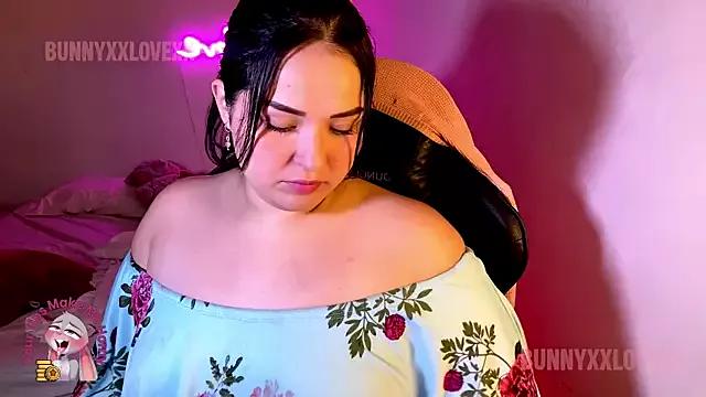 bunnyslovers on StripChat 