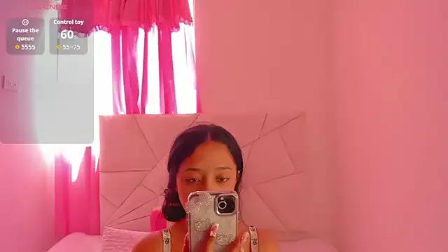 CatalinaBel on StripChat