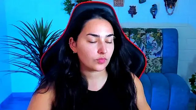 CeceliaJohnson on StripChat 