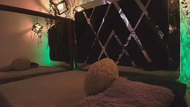 charlotte_bluee — ride my toy