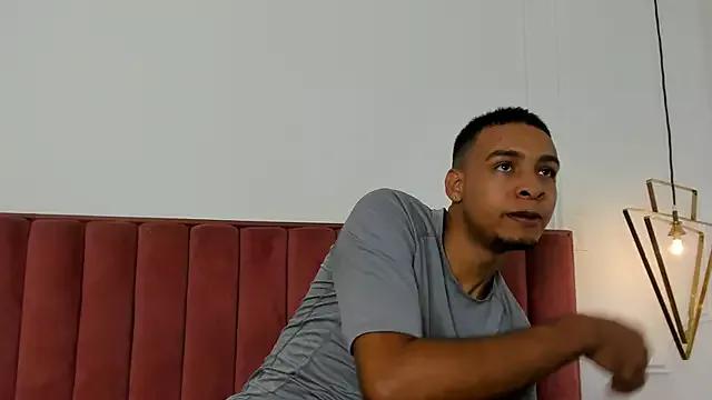 Connie_Luke on StripChat 