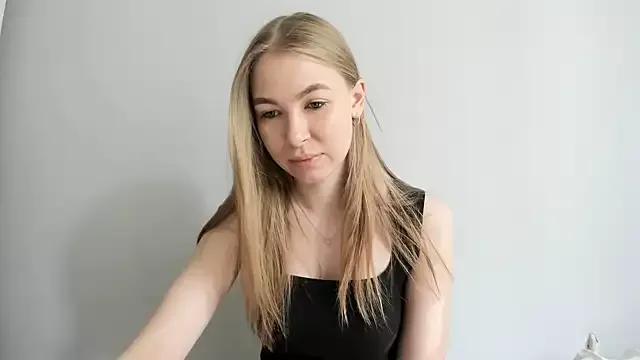 Dana_flowers on StripChat 