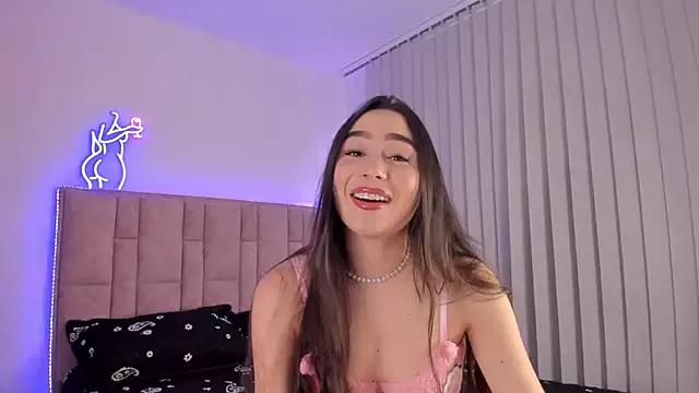 DannaTeen on StripChat 