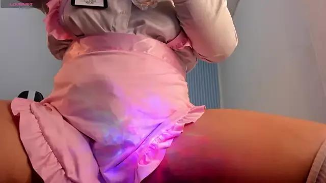 Danniela18_ on StripChat 