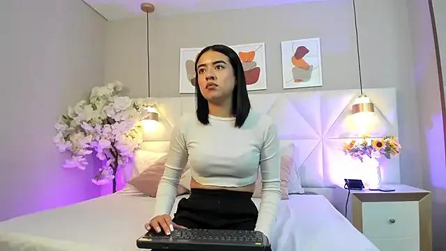 Dayanna_Rose on StripChat 