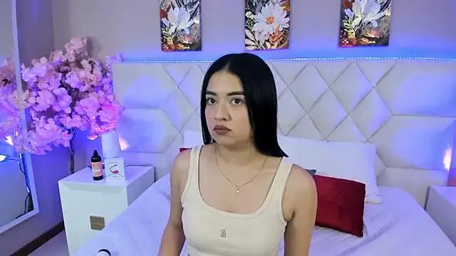 Dayanna_Rose on StripChat