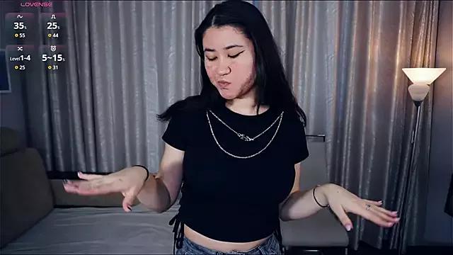 StripChat DebrahJungels  is Freechat  DebrahJungels — Shy tummy touches!