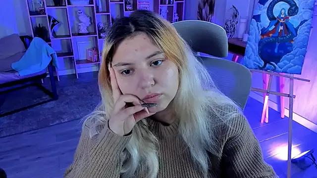 DiaAngell on StripChat 